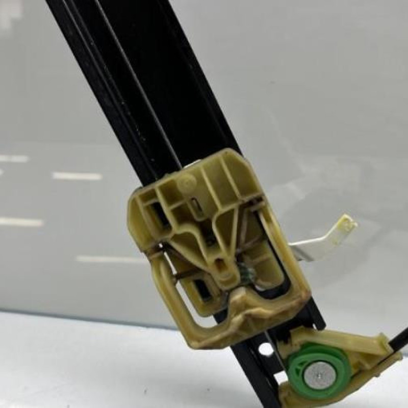 Leve vitre electrique avant droit AUDI A1 1 Photo n°9