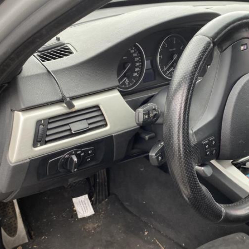 Calandre BMW SERIE 3 E91 Photo n°20