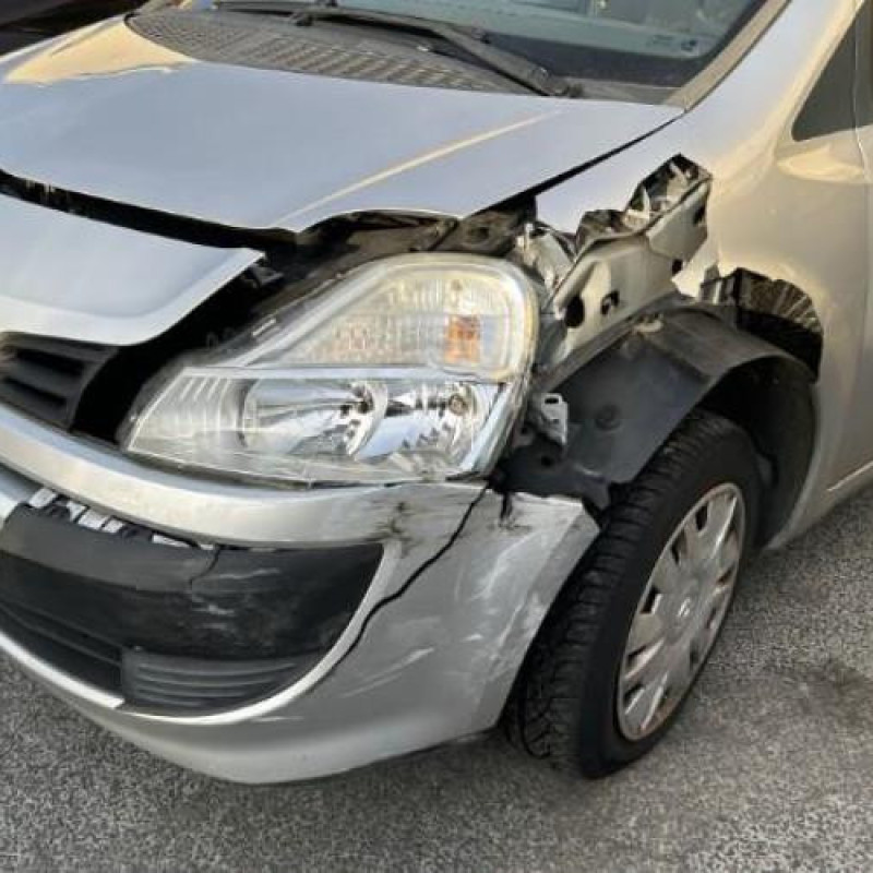Volant RENAULT MODUS Photo n°12