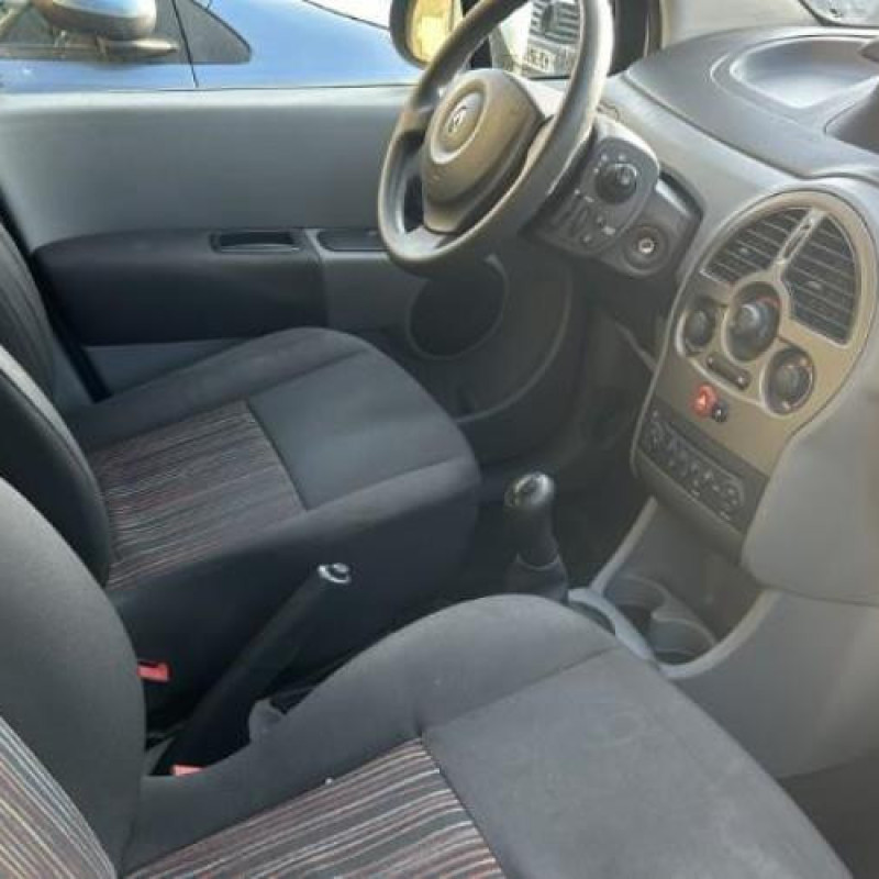 Volant RENAULT MODUS Photo n°18