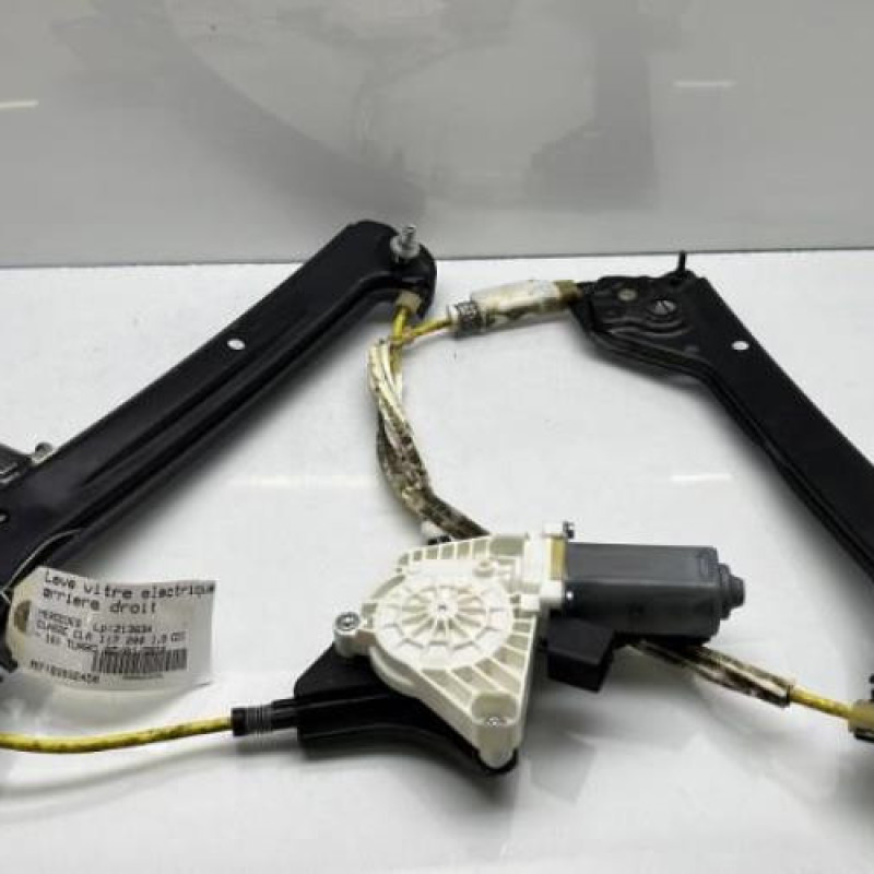 Leve vitre electrique arriere droit MERCEDES CLASSE CLA 117 Photo n°1