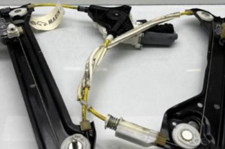 Leve vitre electrique arriere droit MERCEDES CLASSE CLA 117