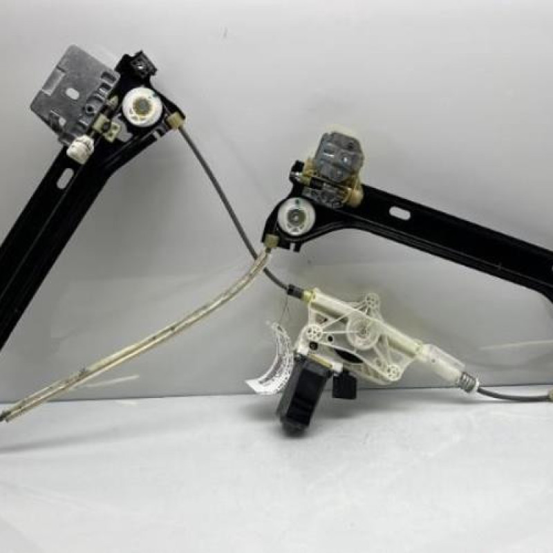 Leve vitre electrique avant droit MERCEDES CLASSE CLA 117 Photo n°9