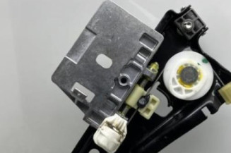 Leve vitre electrique avant droit MERCEDES CLASSE CLA 117