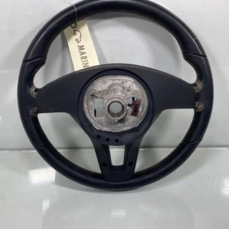 Volant MERCEDES CLASSE CLA 117 Photo n°5