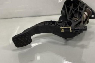 Pedale d'embrayage MERCEDES CLASSE CLA 117