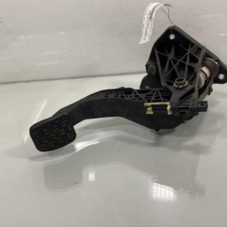 Pedale d'embrayage MERCEDES CLASSE CLA 117