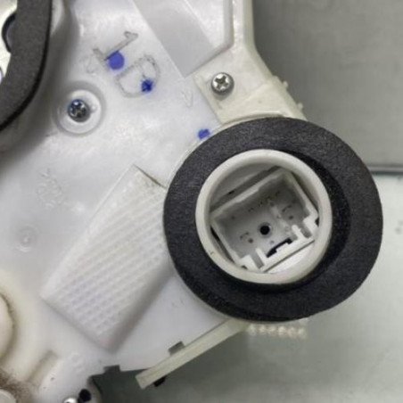 Serrure avant gauche TOYOTA YARIS 3