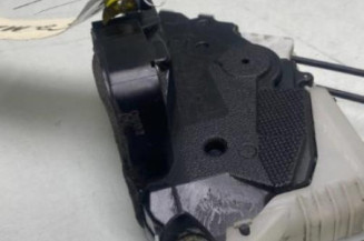 Serrure avant gauche TOYOTA YARIS 3