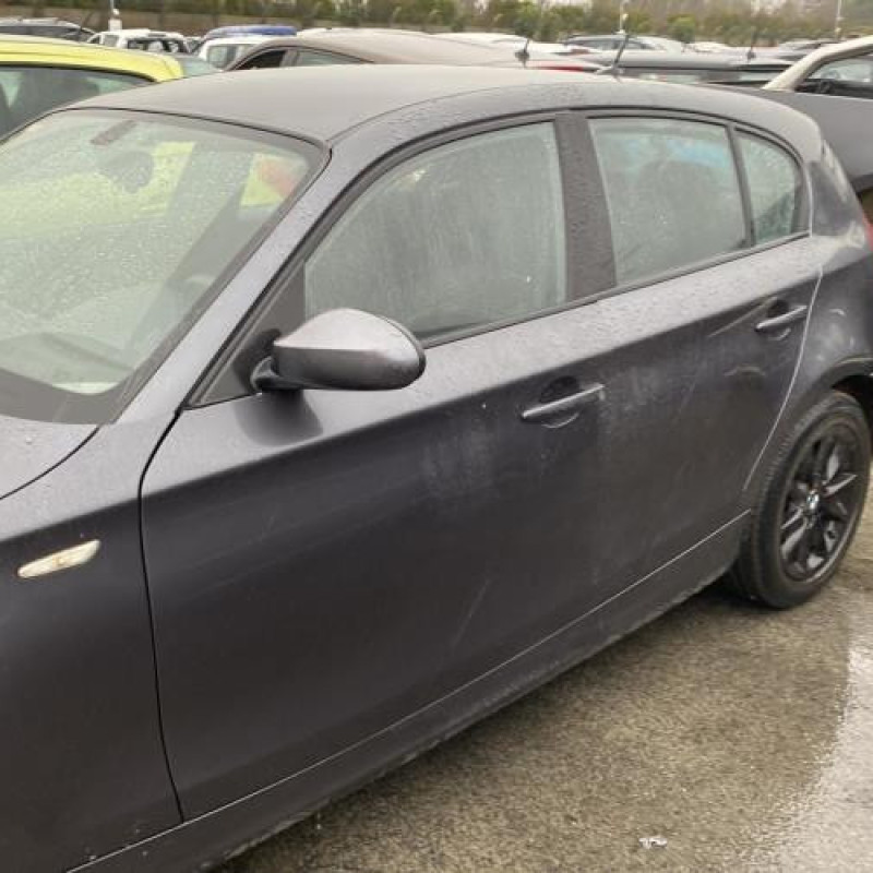 Calandre BMW SERIE 1 E87 Photo n°6