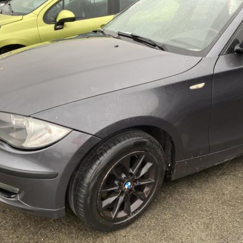 Calandre BMW SERIE 1 E87 Photo n°8