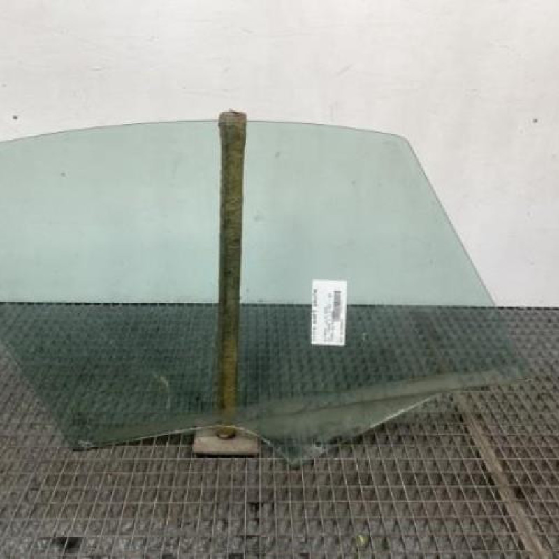 Vitre avant gauche CITROEN C3 1 Photo n°6