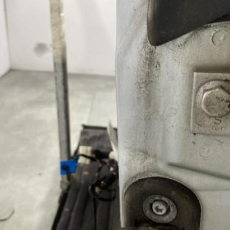 Porte avant gauche FIAT GRANDE PUNTO Photo n°4