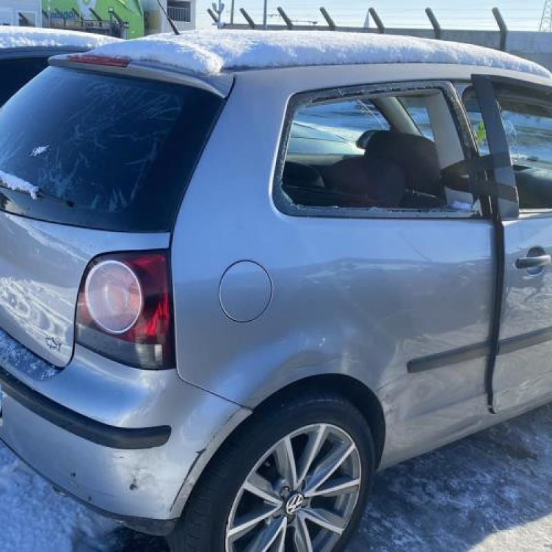 Moteur essuie glace avant VOLKSWAGEN POLO 4 Photo n°14