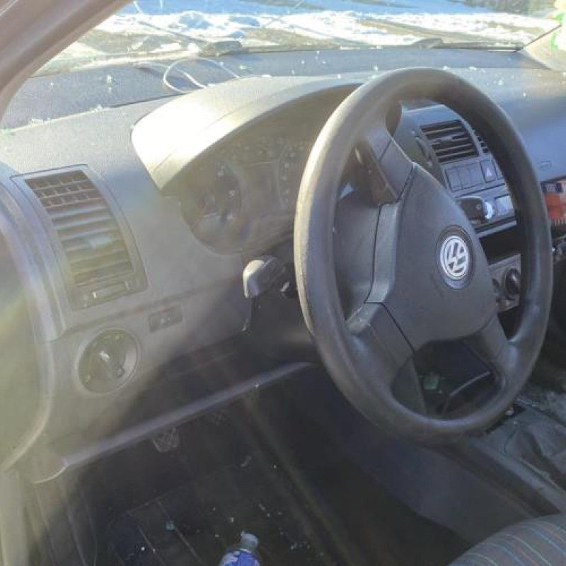 Moteur essuie glace avant VOLKSWAGEN POLO 4 Photo n°19