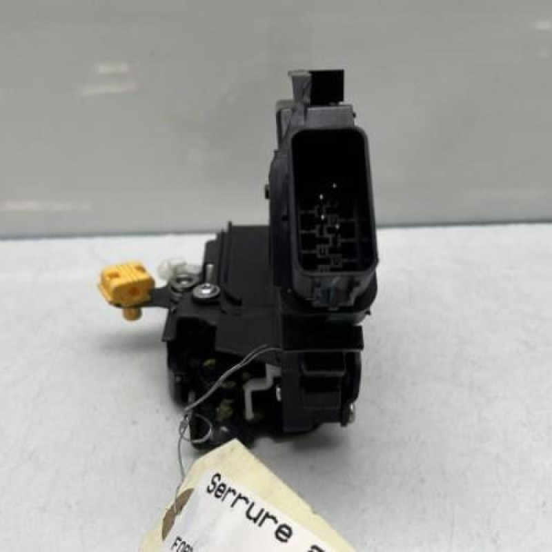 Serrure avant droit FORD KA+ Photo n°4