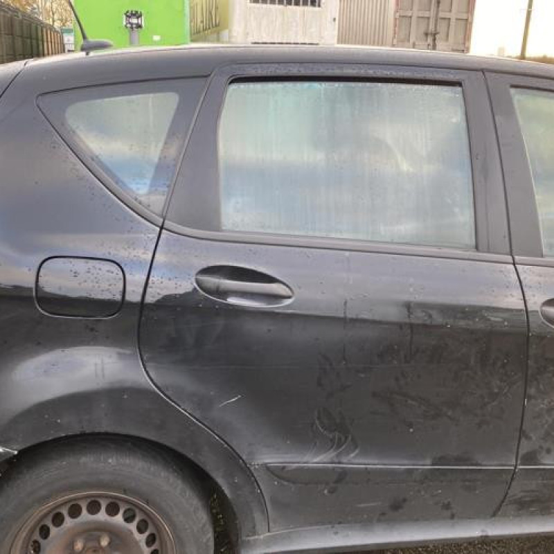 Feu arriere principal droit (feux) MERCEDES CLASSE A 169 Photo n°13