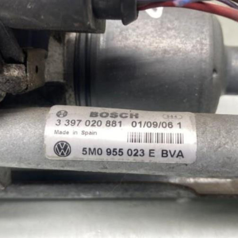 Moteur essuie glace avant gauche VOLKSWAGEN GOLF PLUS Photo n°6