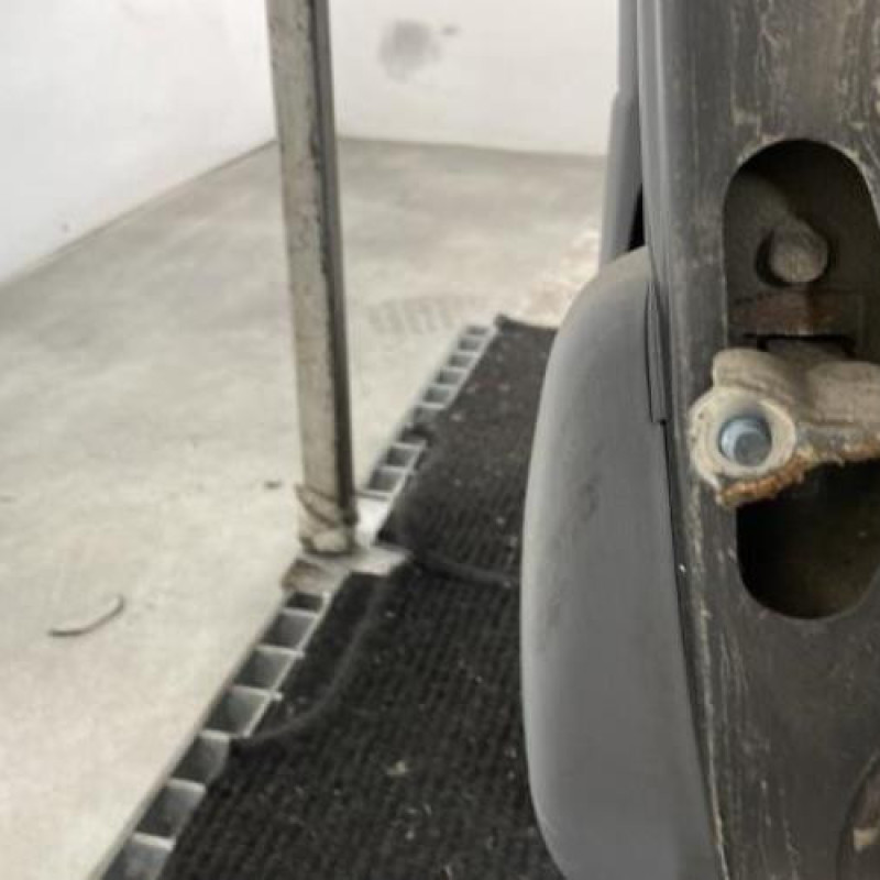 Porte arriere droit PEUGEOT 107 Photo n°6