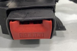 Attache ceinture arriere gauche RENAULT CLIO 3