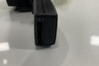 Attache ceinture arriere gauche RENAULT CLIO 3