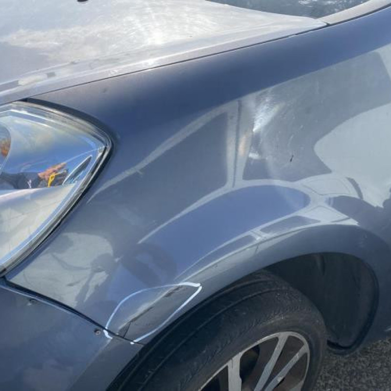 Attache ceinture arriere gauche RENAULT CLIO 3 Photo n°8