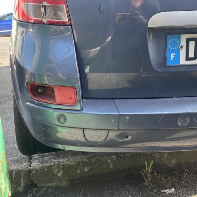 Attache ceinture arriere gauche RENAULT CLIO 3 Photo n°14