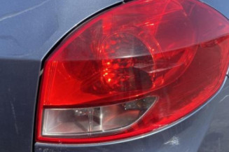 Attache ceinture arriere gauche RENAULT CLIO 3