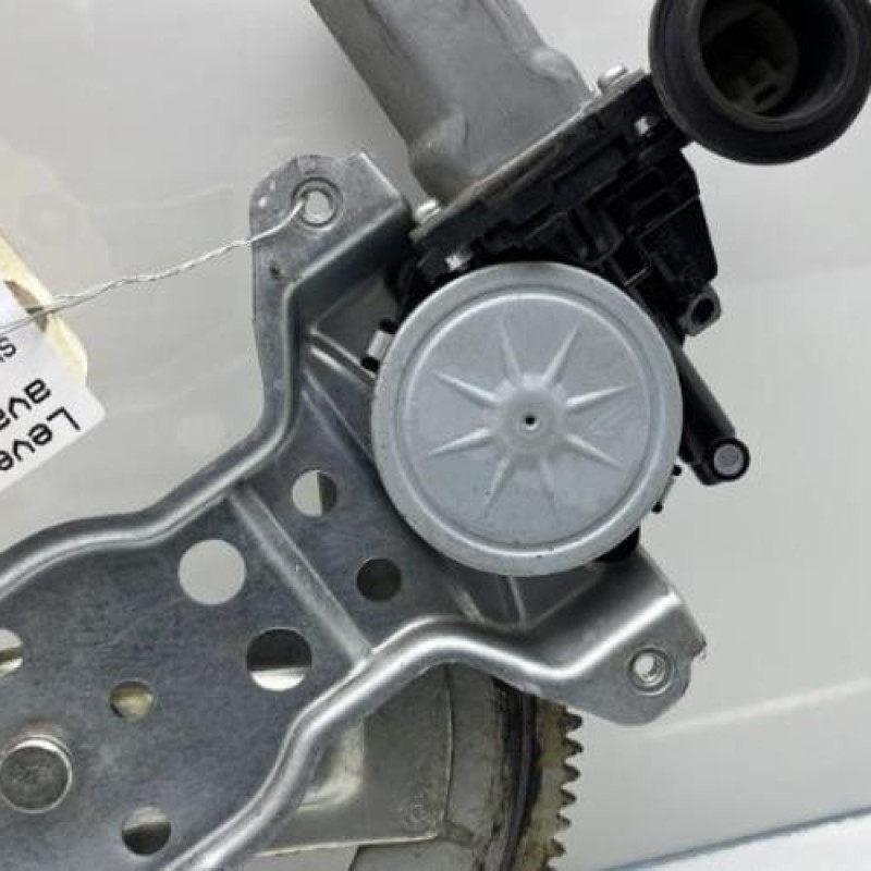 Leve vitre electrique avant gauche SUZUKI SWIFT 3 Photo n°3