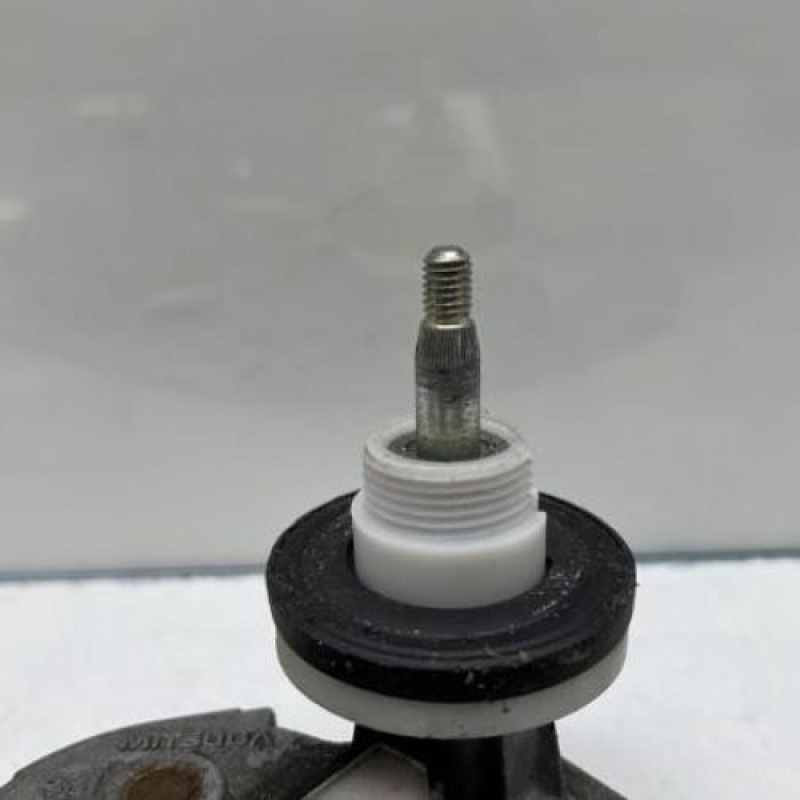 Moteur essuie glace arriere SUZUKI SWIFT 3 Photo n°2