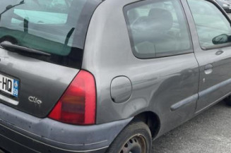 Pare choc avant RENAULT CLIO 2