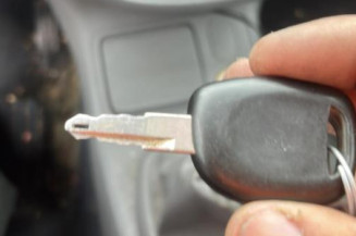 Pare choc avant RENAULT CLIO 2