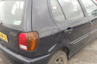 Optique avant secondaire gauche (feux)(clignotant) VOLKSWAGEN POLO 3