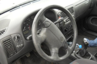 Optique avant secondaire gauche (feux)(clignotant) VOLKSWAGEN POLO 3