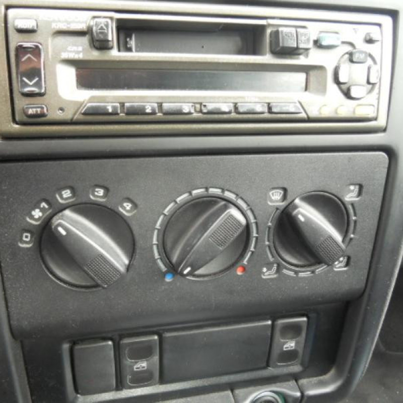 Optique avant secondaire gauche (feux)(clignotant) VOLKSWAGEN POLO 3 Photo n°8