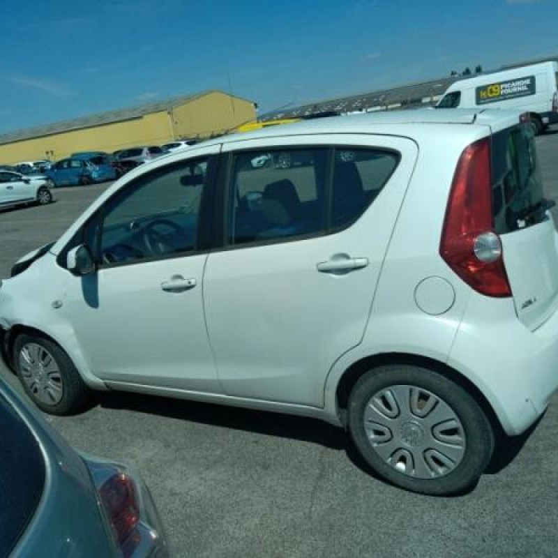 Vase de lave glace OPEL AGILA B Photo n°10