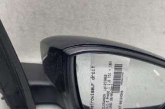 Retroviseur droit VOLKSWAGEN POLO 5