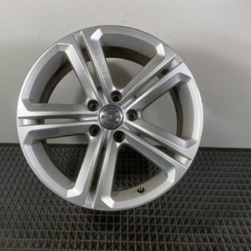 Jante VOLKSWAGEN SCIROCCO 3 Photo n°1