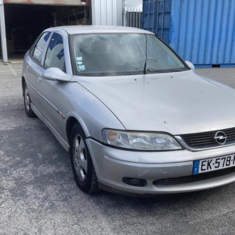 Retroviseur gauche OPEL VECTRA B Photo n°8