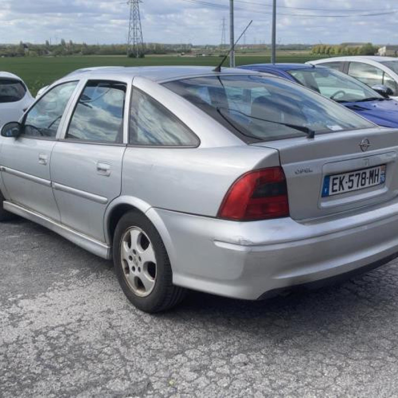 Retroviseur gauche OPEL VECTRA B Photo n°10