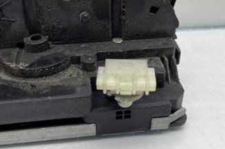 Serrure avant droit OPEL MERIVA B