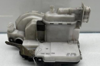 Serrure avant droit VOLKSWAGEN GOLF 4 Photo n°1