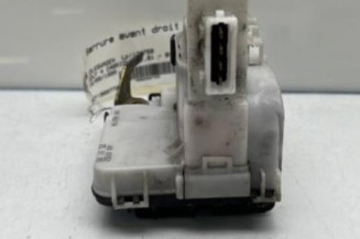Serrure avant droit VOLKSWAGEN GOLF 4
