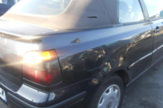 Serrure avant droit VOLKSWAGEN GOLF 4