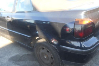 Serrure avant droit VOLKSWAGEN GOLF 4