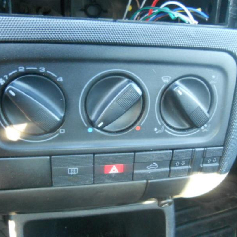 Serrure avant droit VOLKSWAGEN GOLF 4 Photo n°17