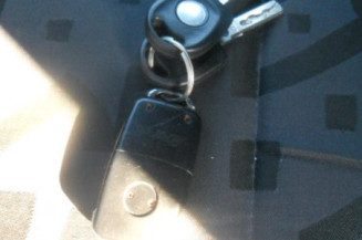 Serrure avant droit VOLKSWAGEN GOLF 4