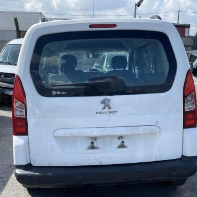 Alternateur PEUGEOT PARTNER 2 Photo n°8
