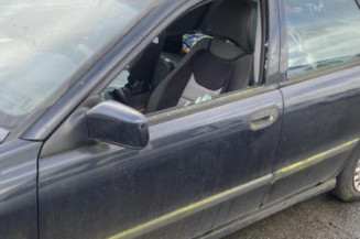 Feu arriere principal droit (feux) VOLVO V 40 1