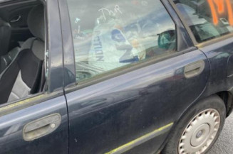 Feu arriere principal droit (feux) VOLVO V 40 1